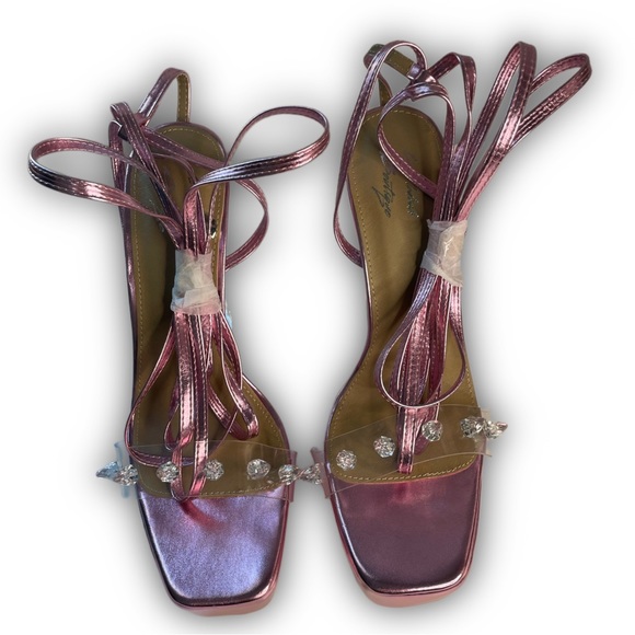 NWT La Modish Boutique “Aim Platform Heels”🌟 - Picture 3 of 10